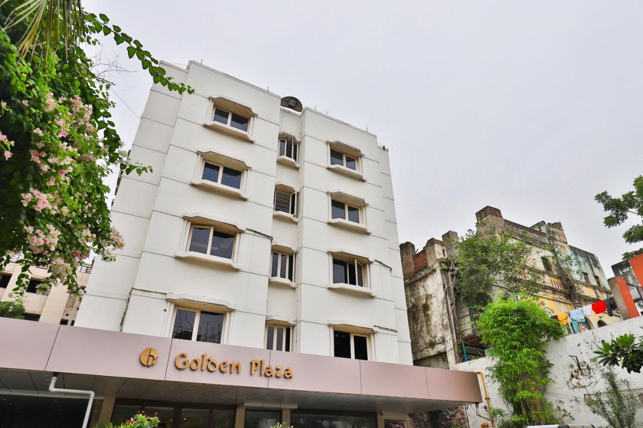Oyo 2351 Hotel Golden Plaza Ahmedabad Luaran gambar